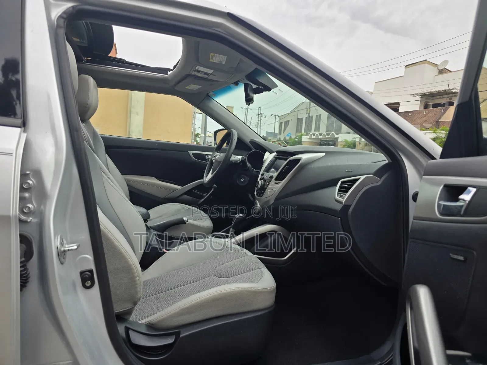 Hyundai Veloster Veloster (Standard) 2013 Silver