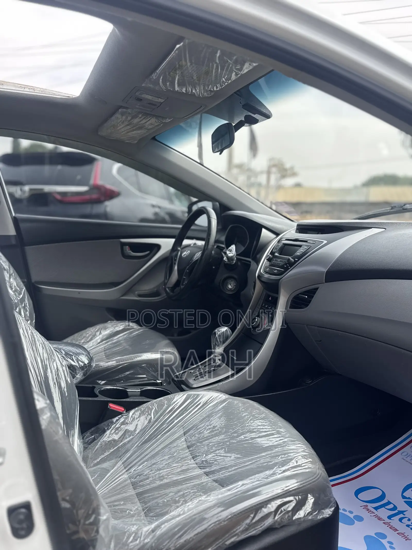 Hyundai Elantra GLS Sedan FWD (1.8L 4cyl 6M) 2013 White