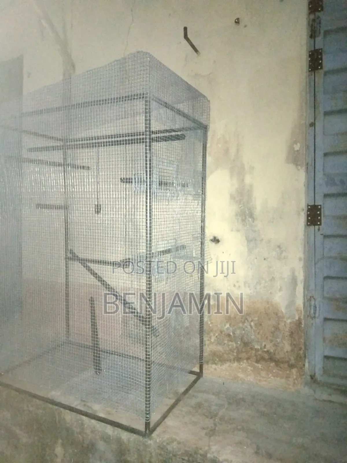 Large Form Parrot Cage
