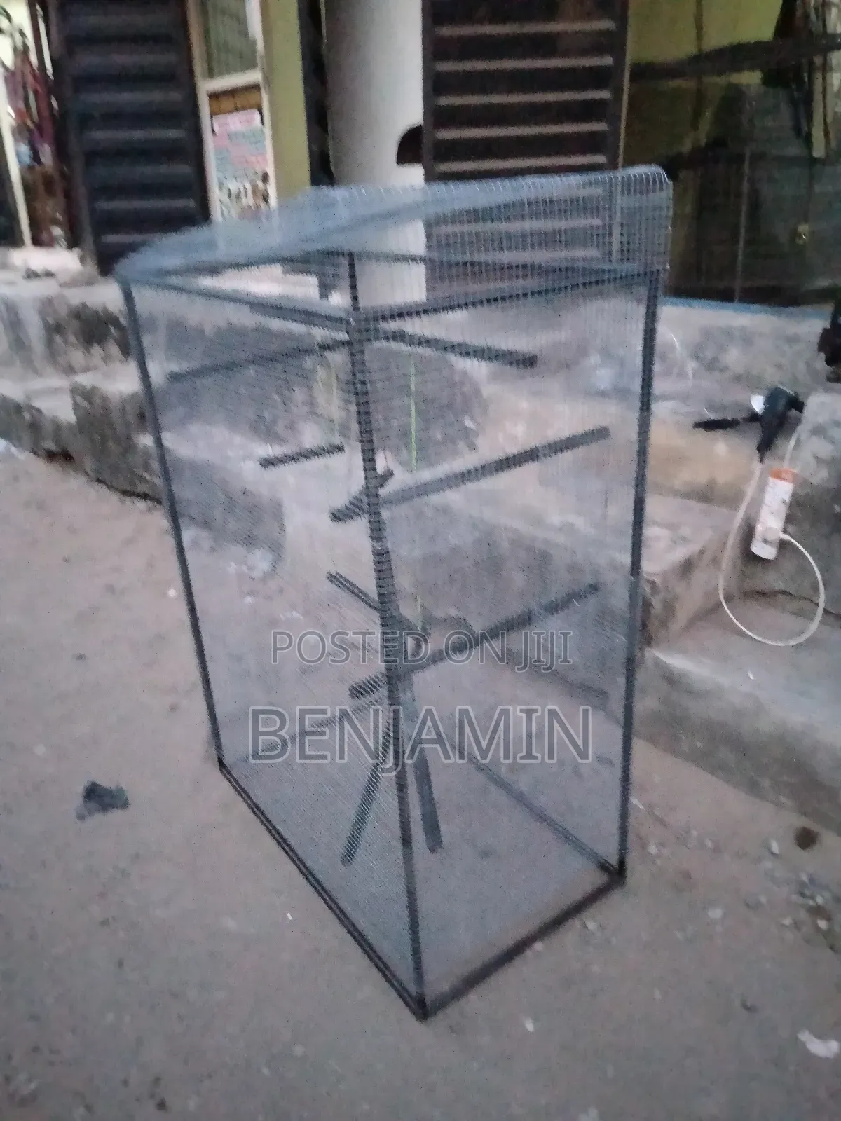 Large Form Parrot Cage