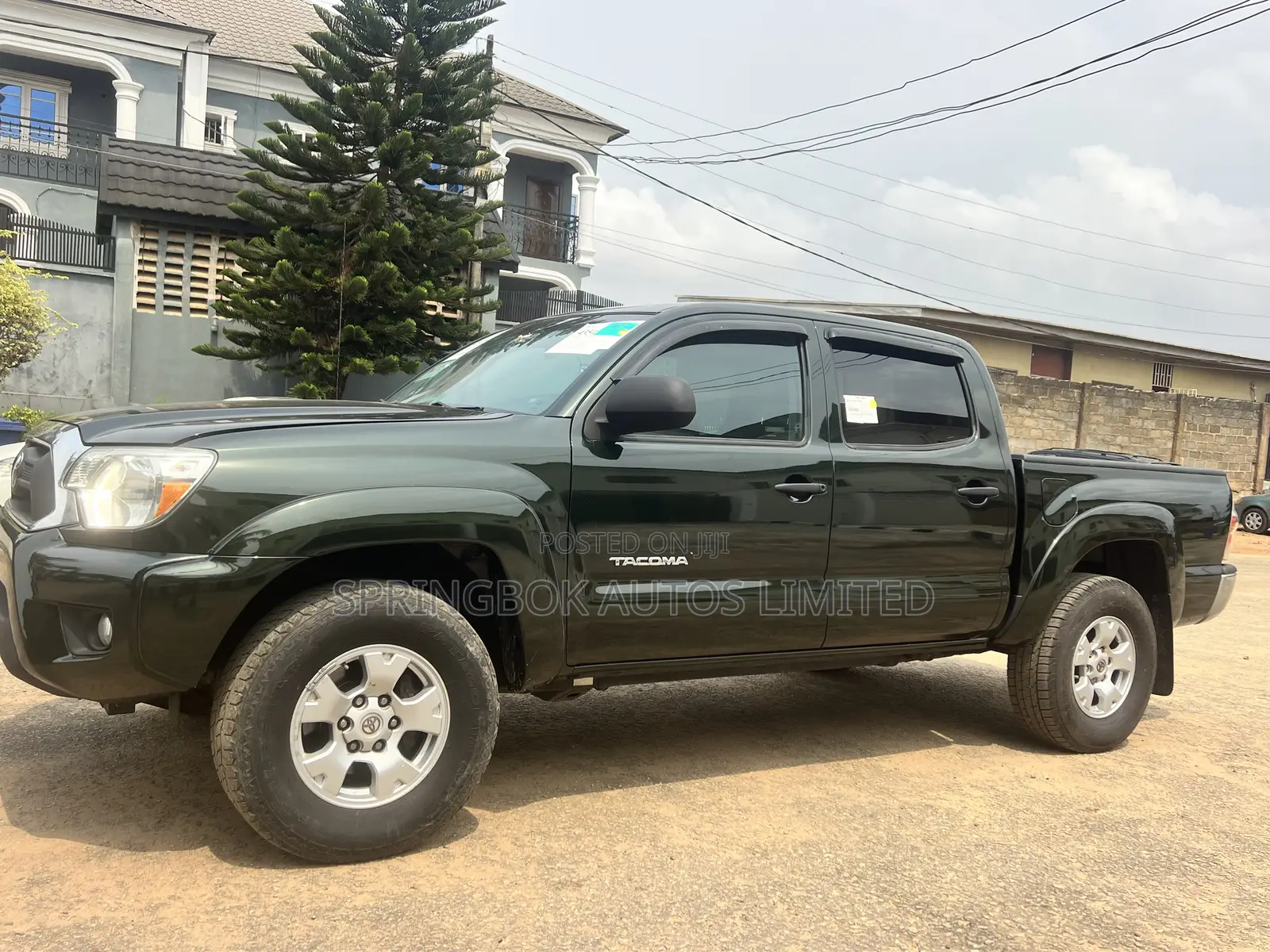Toyota Tacoma V6 4dr Access Cab 4WD 6.1 ft. SB (4.0L 6cyl 5A) 2014