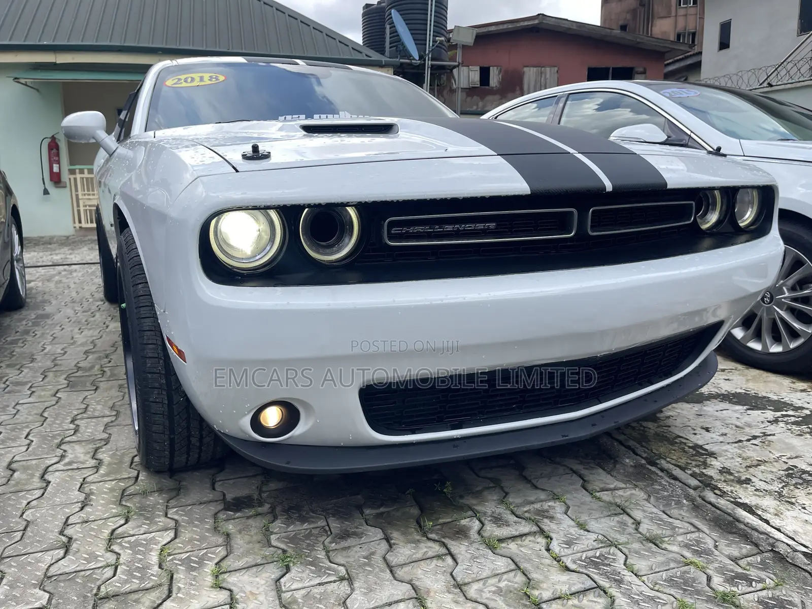 Dodge Challenger GT AWD 2018 White