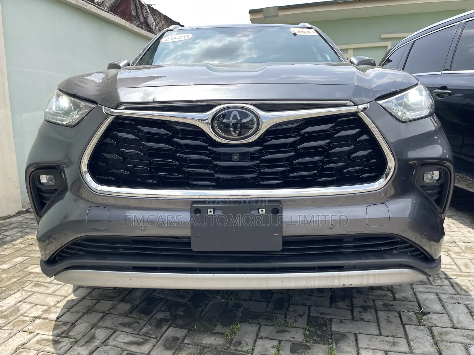 Toyota Highlander Platinum AWD 2020 Brown