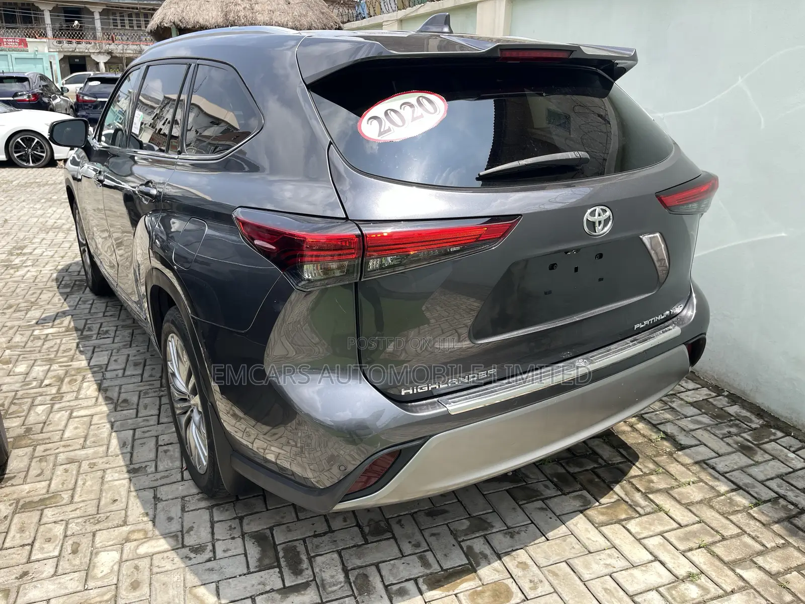 Toyota Highlander Platinum AWD 2020 Brown