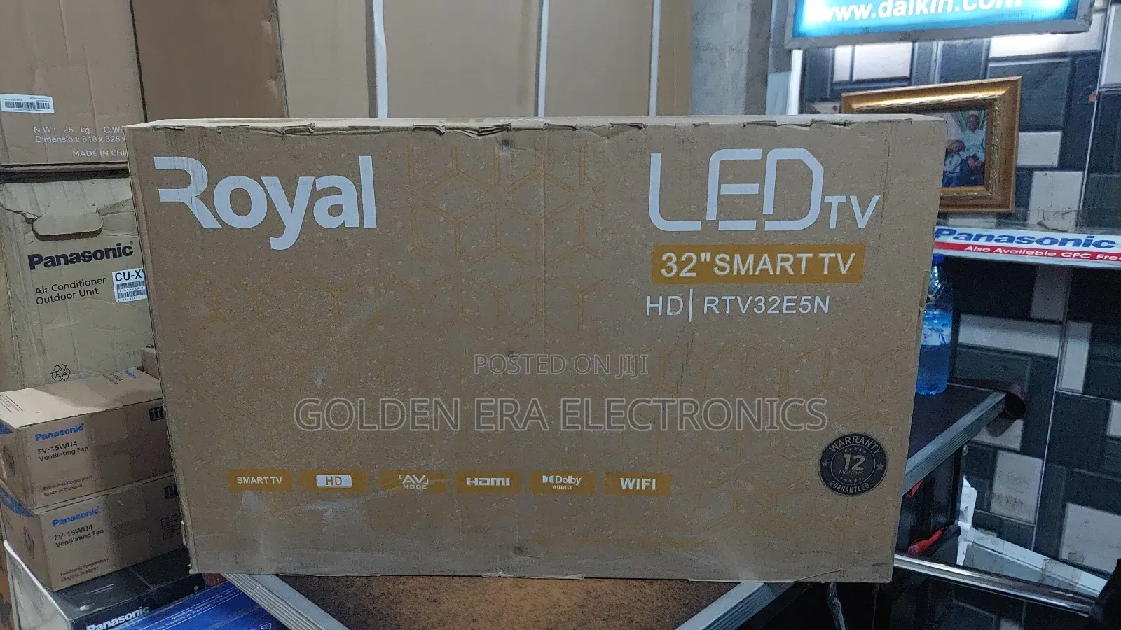 Royal Smart Television 32inches