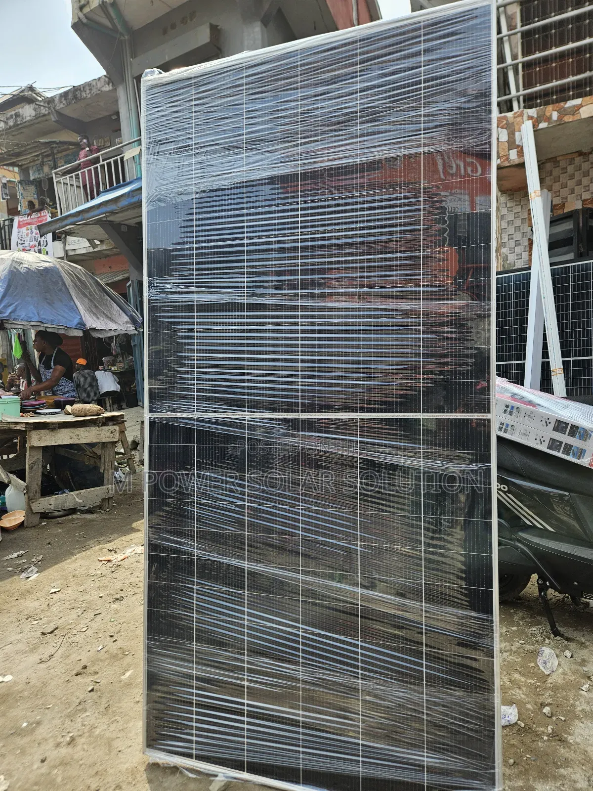 650w Jinko Mono Solar Panels