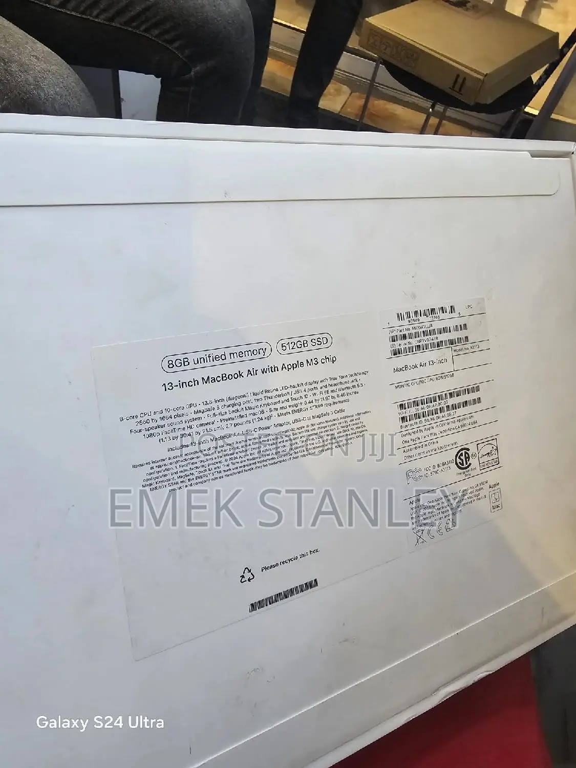 New Laptop Apple MacBook Air 2024 M3 13-inch 8GB Apple M3 SSD 512GB