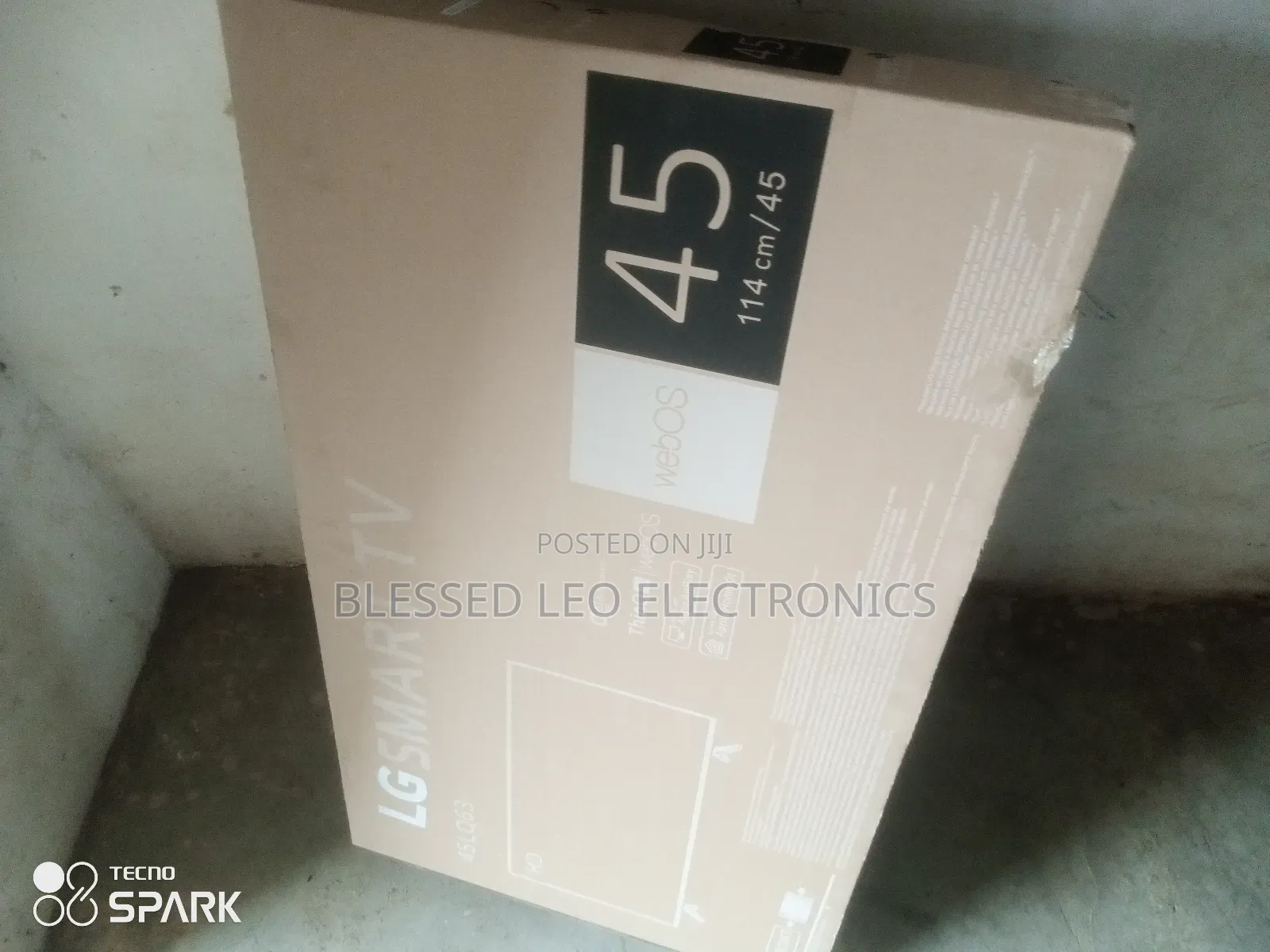 45 Inches Smart Tv With Good Quality Color