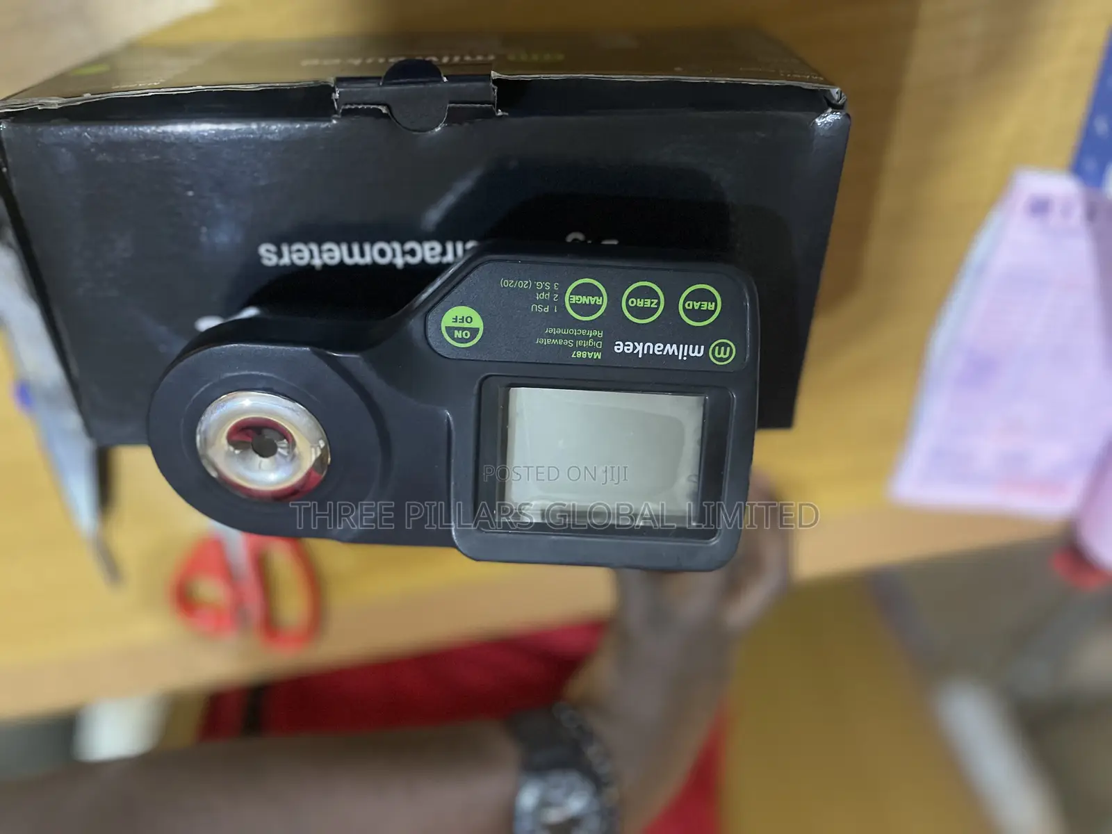 Digital Refractometer