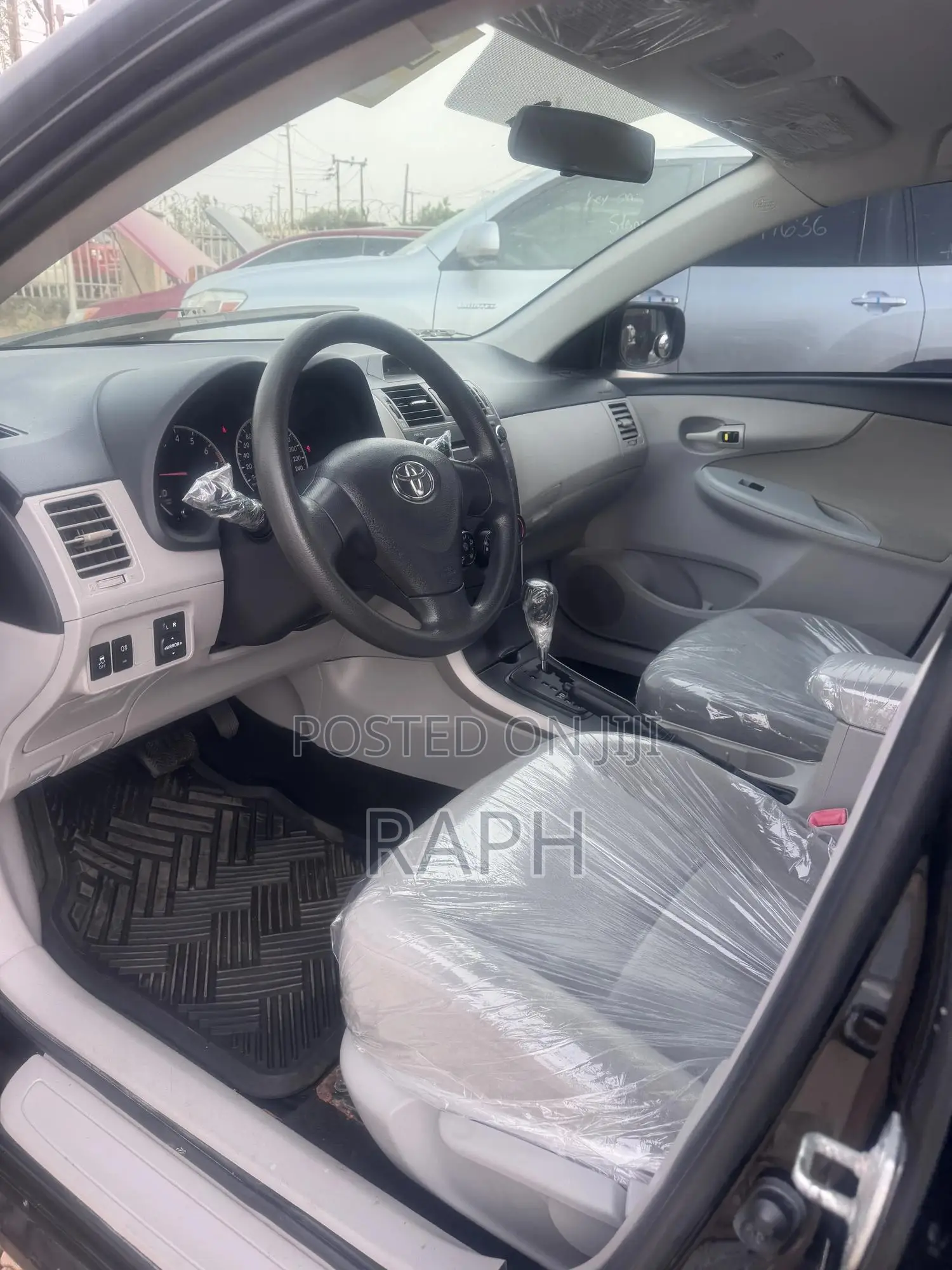 Toyota Corolla LE 4dr Sedan (1.8L 4cyl 4A) 2011 Black