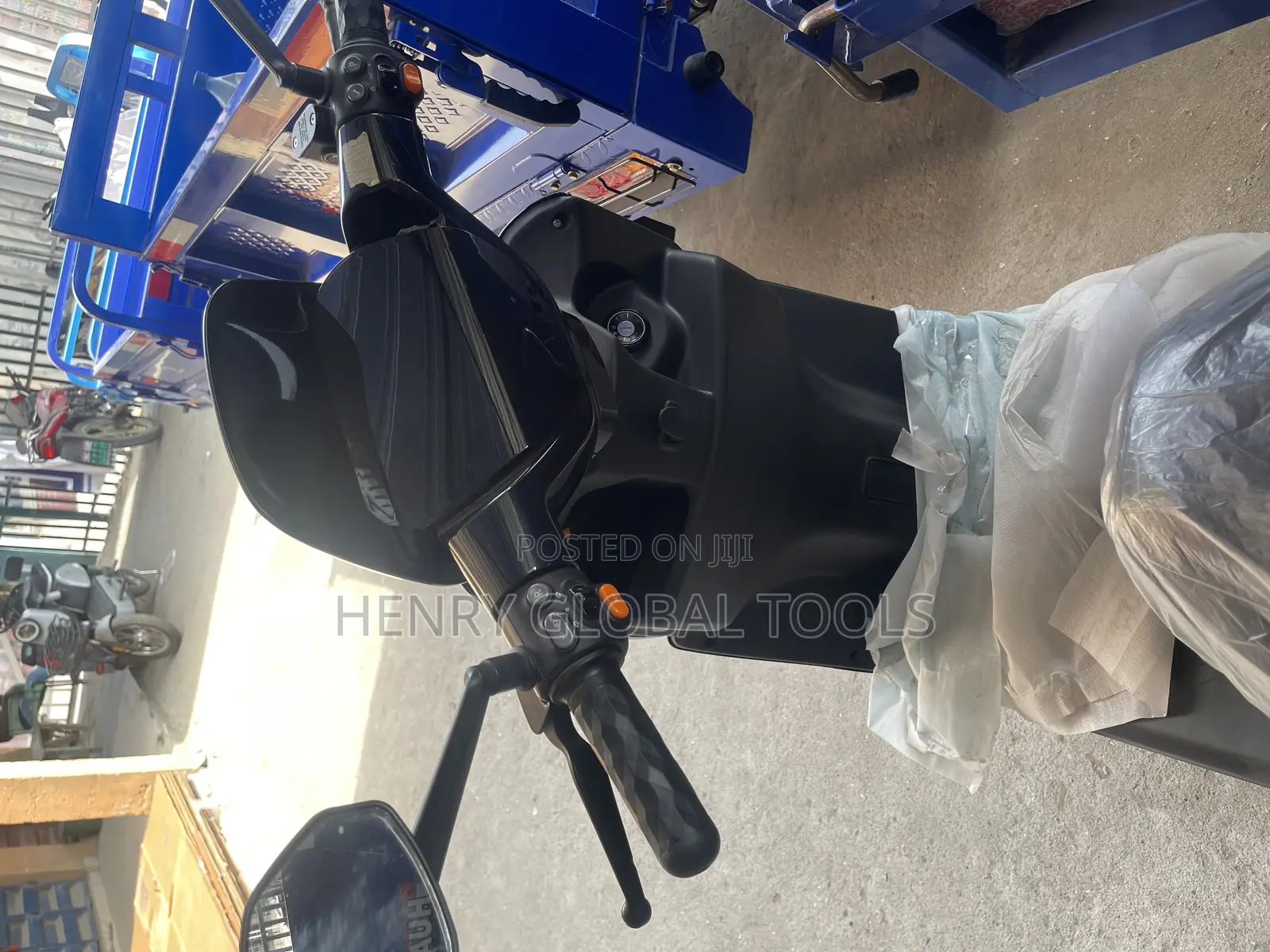 New Royal Revoo Electric Powered Motorcycle