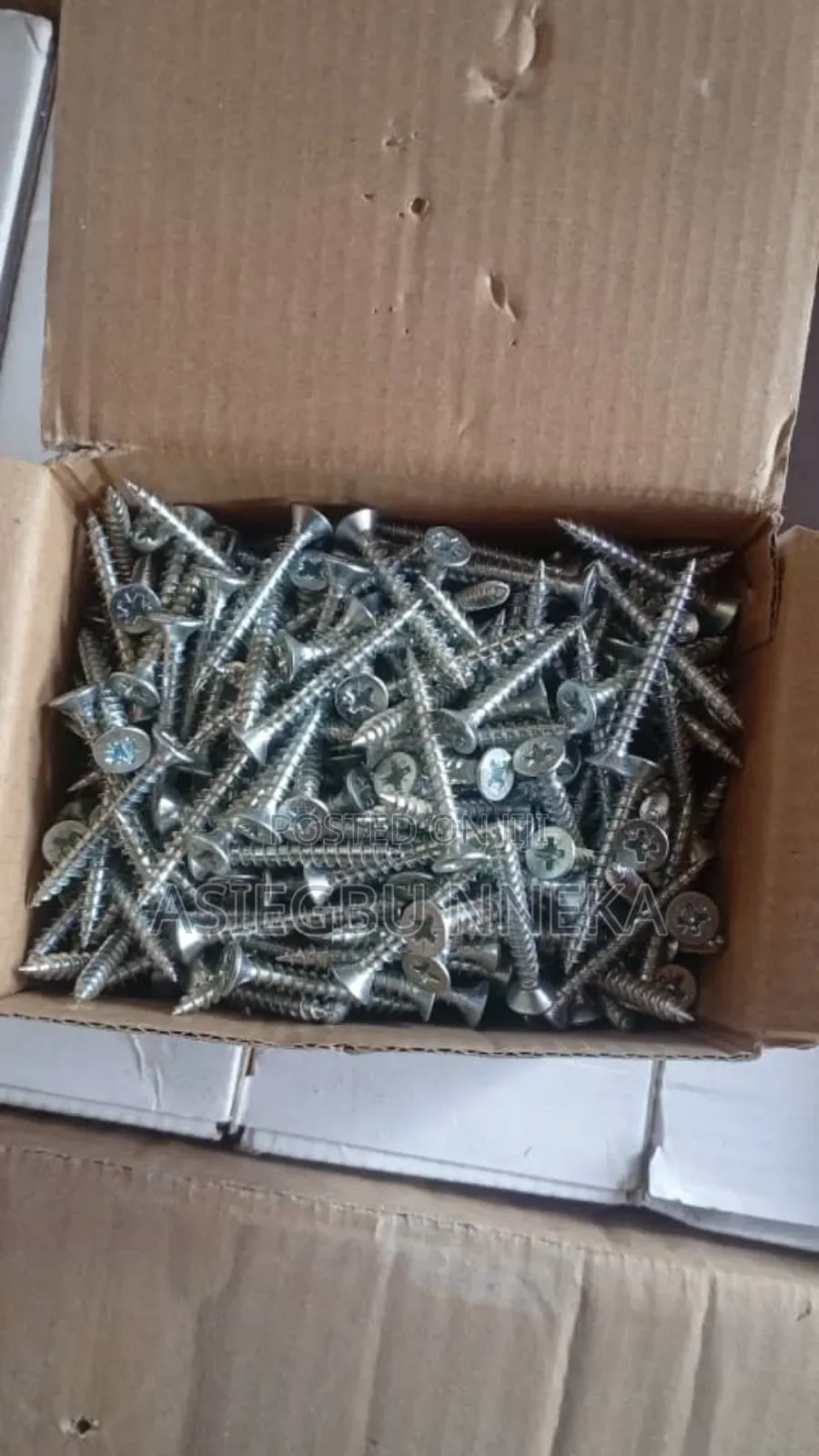 White Screw