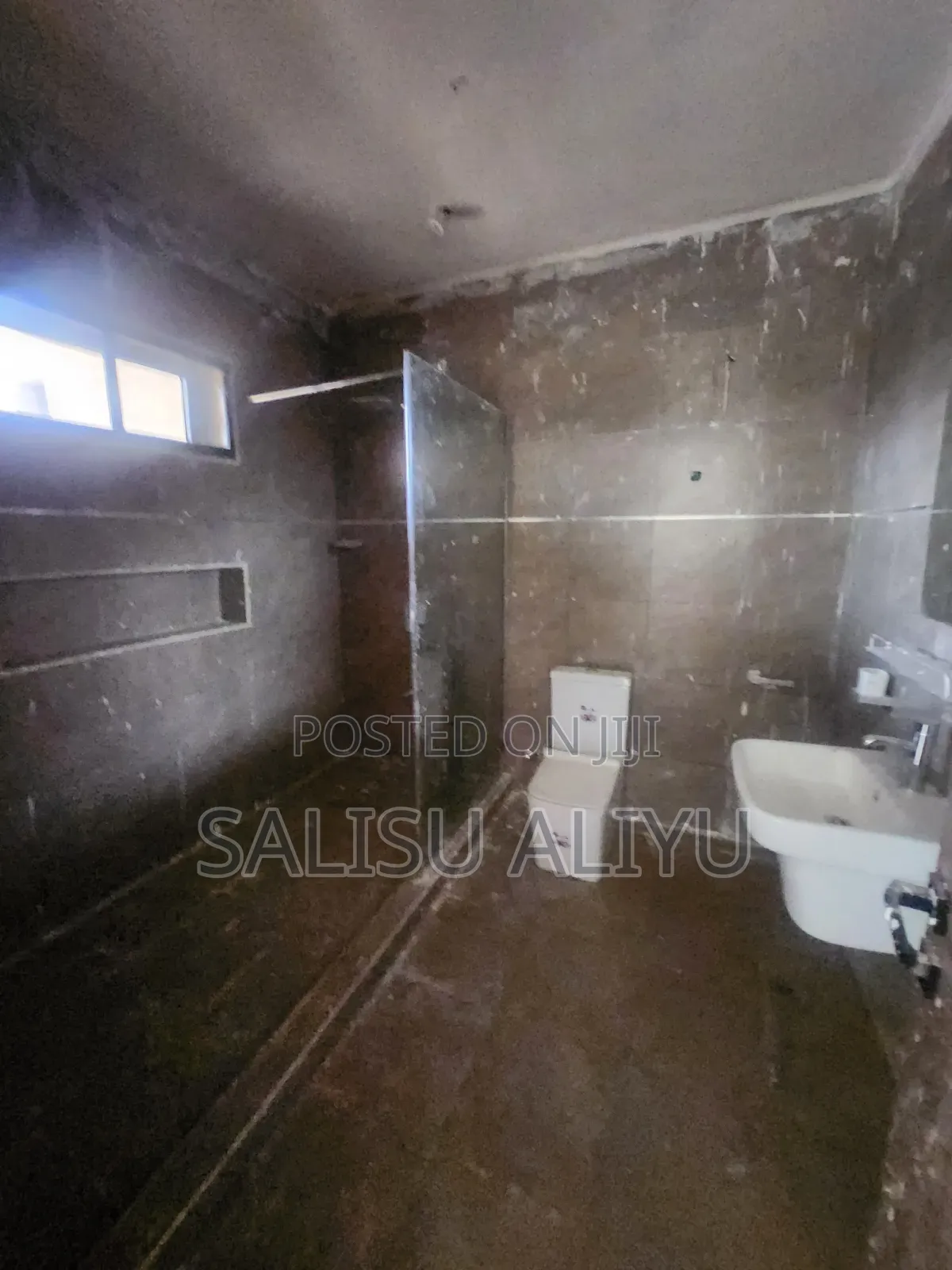 5bdrm Duplex in Life Camp for sale