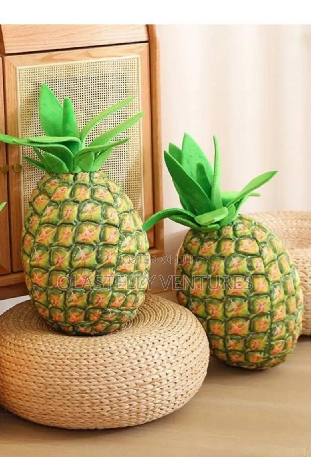 Pineapple Shape Pillow (Size: 48cm High)
Vee