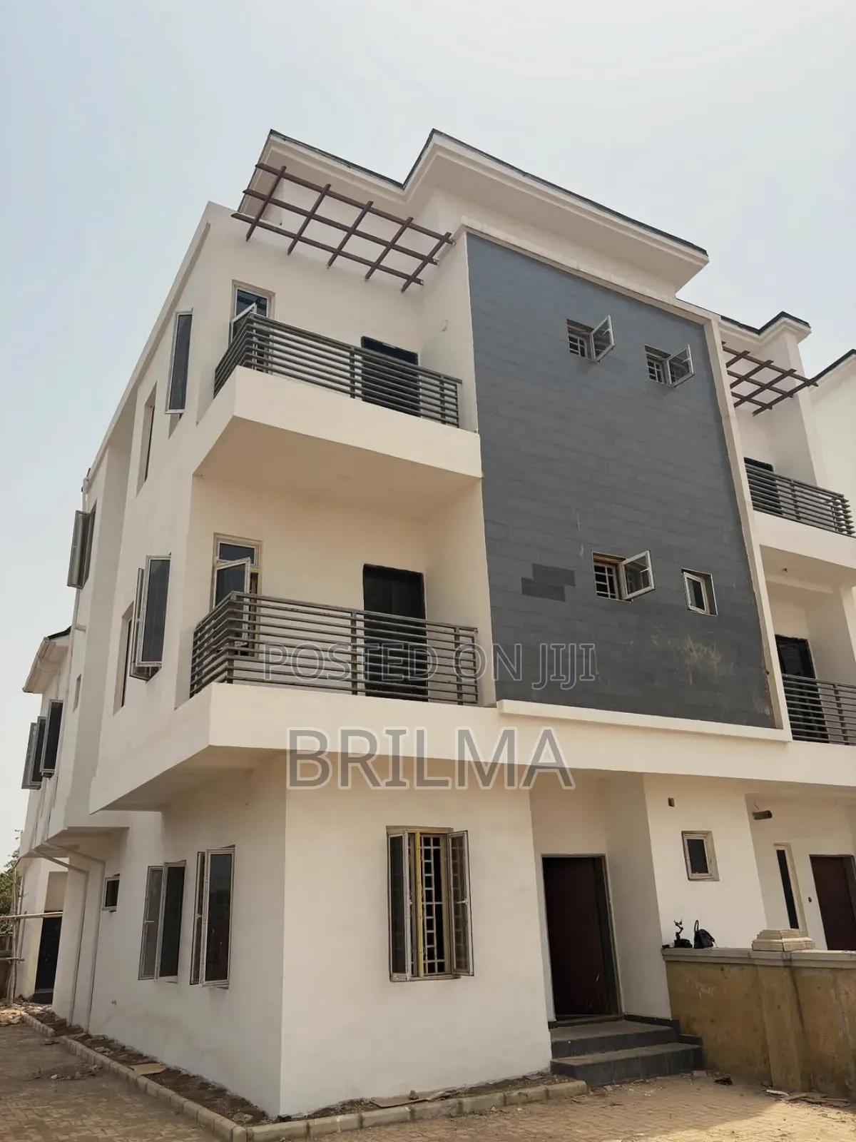 4bdrm Duplex in Gudu for sale