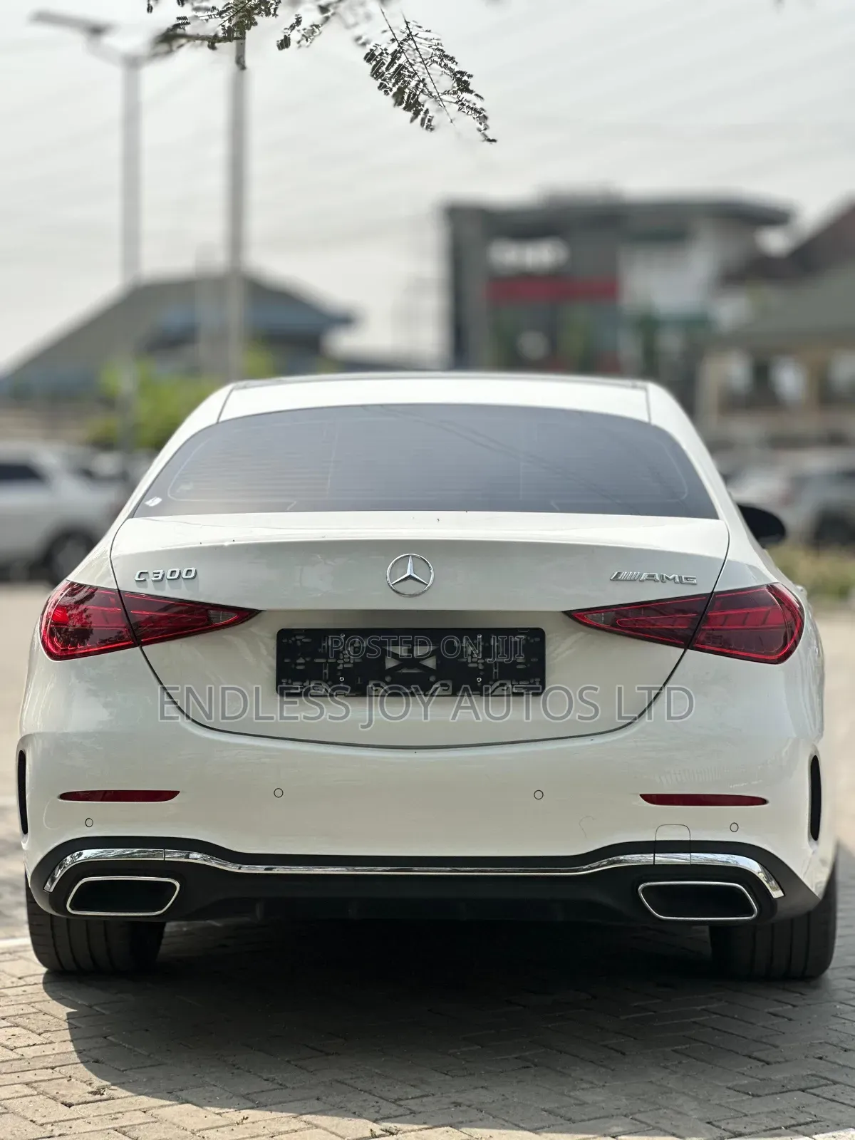 Mercedes-Benz C300 2023 White