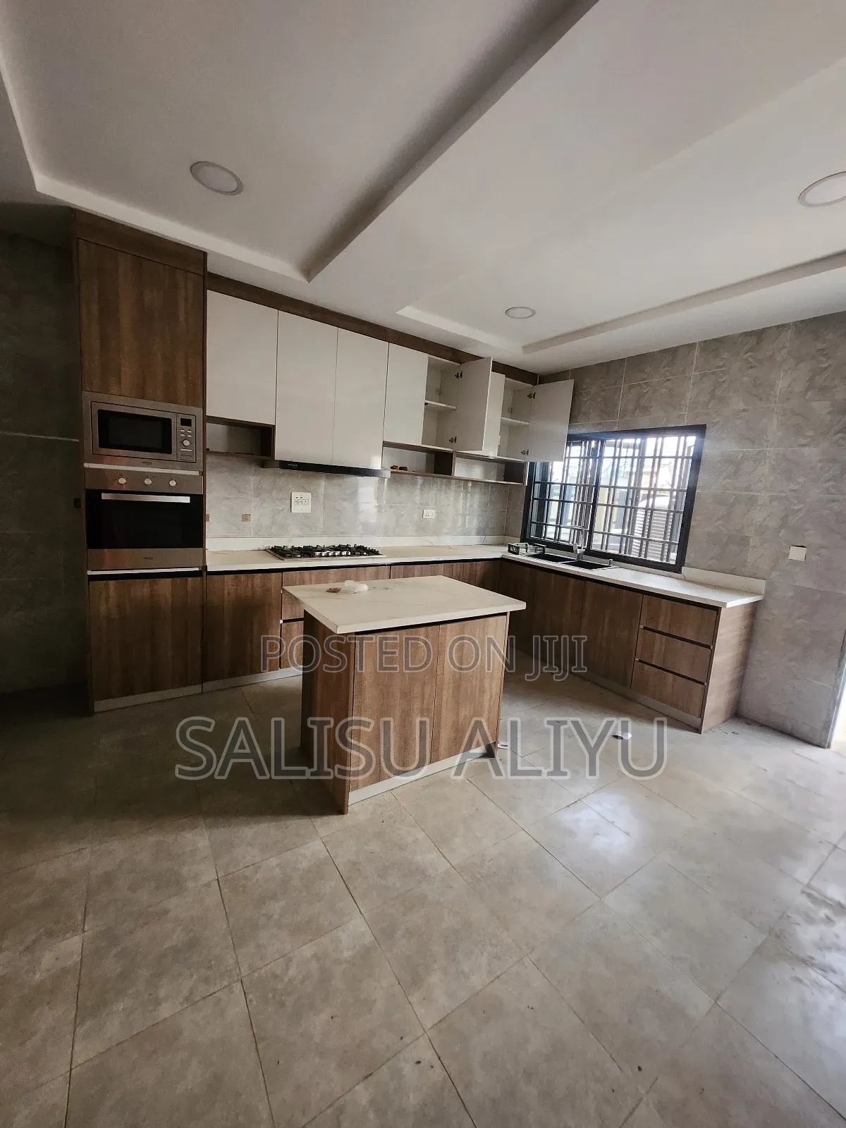 4bdrm Duplex in Life Camp for sale