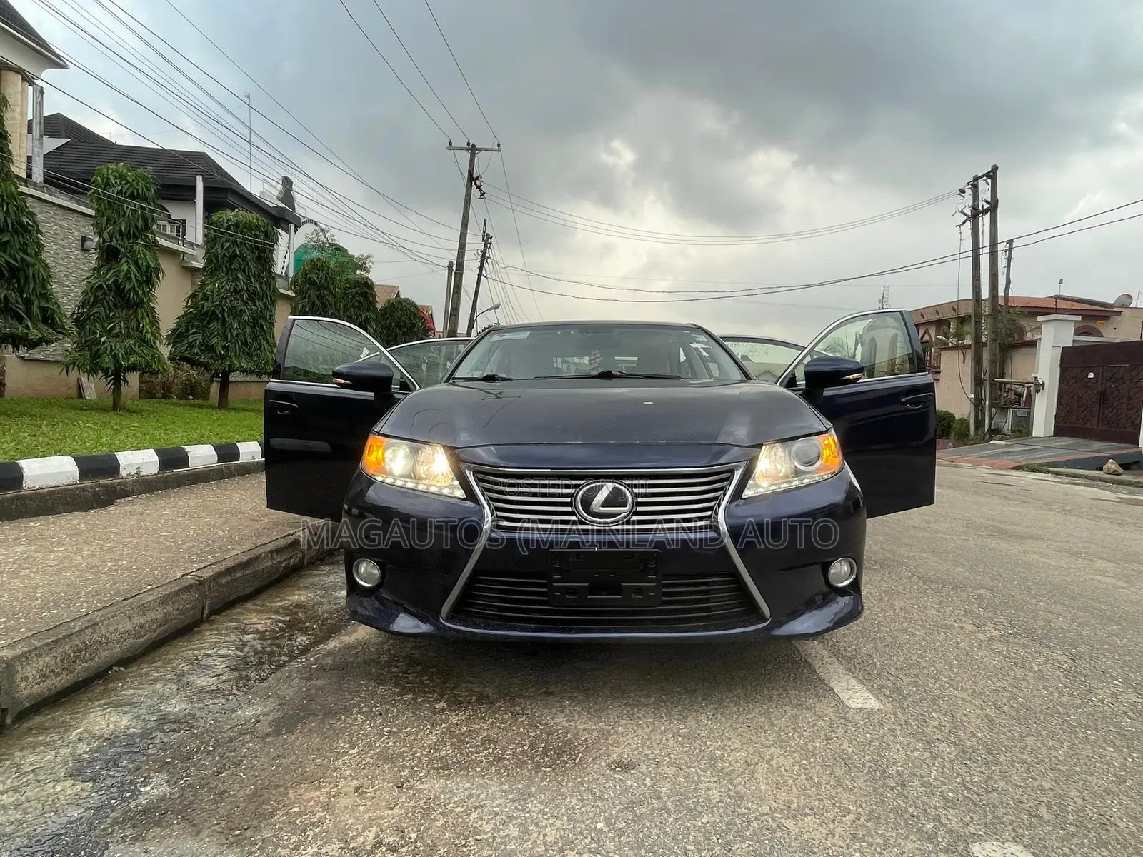 Lexus ES 350 FWD 2013 Blue