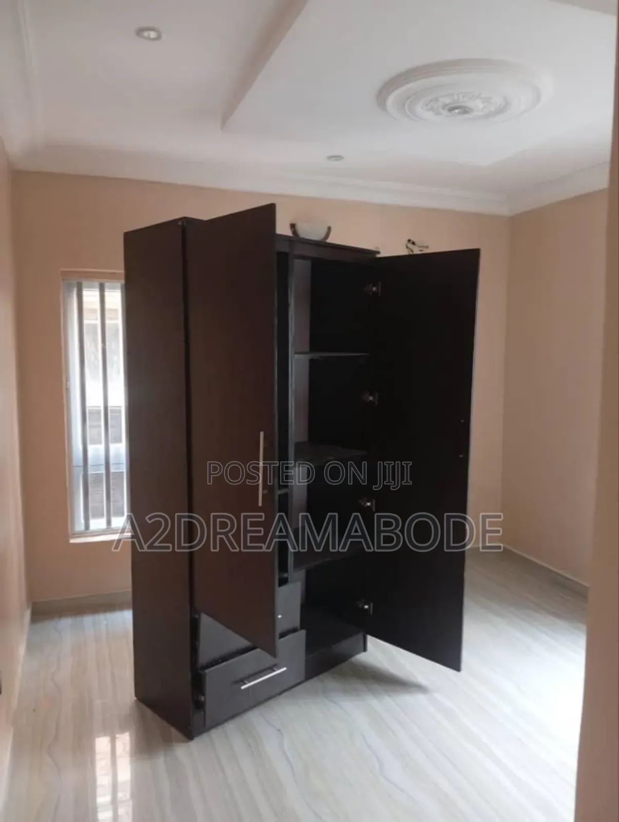 3bdrm Apartment in Off Allen for rent