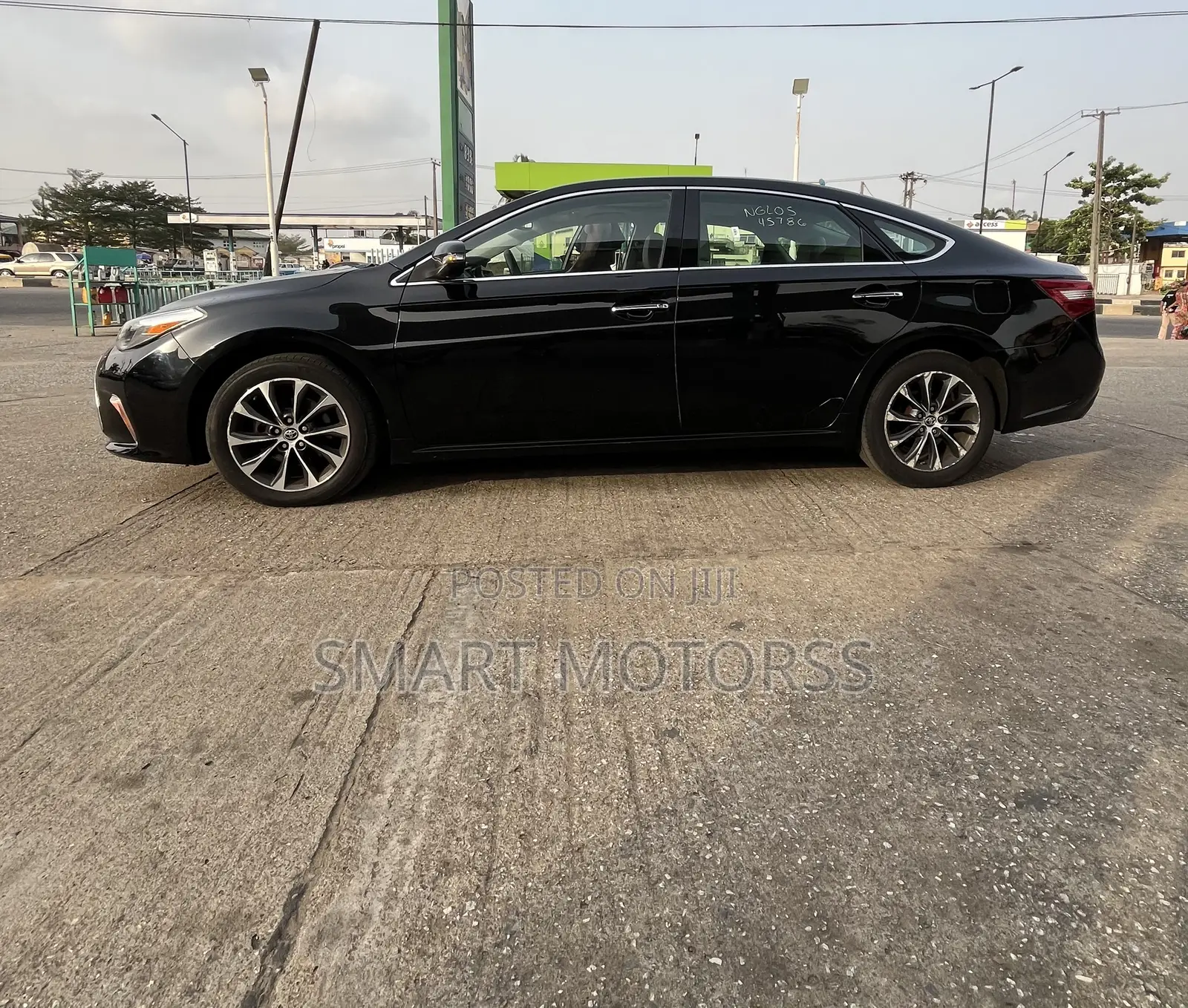 Toyota Avalon XLE FWDSedan (3.6L 6cyl 6A) 2016 Burgundy