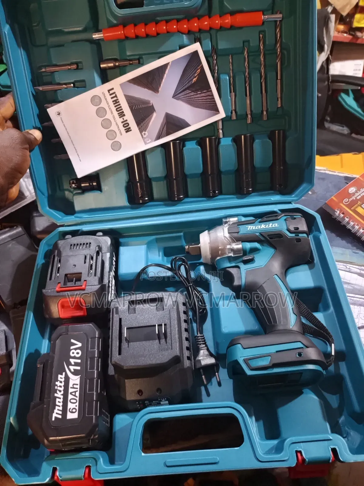 Makita Cordless Impact Wrench Kit, Is