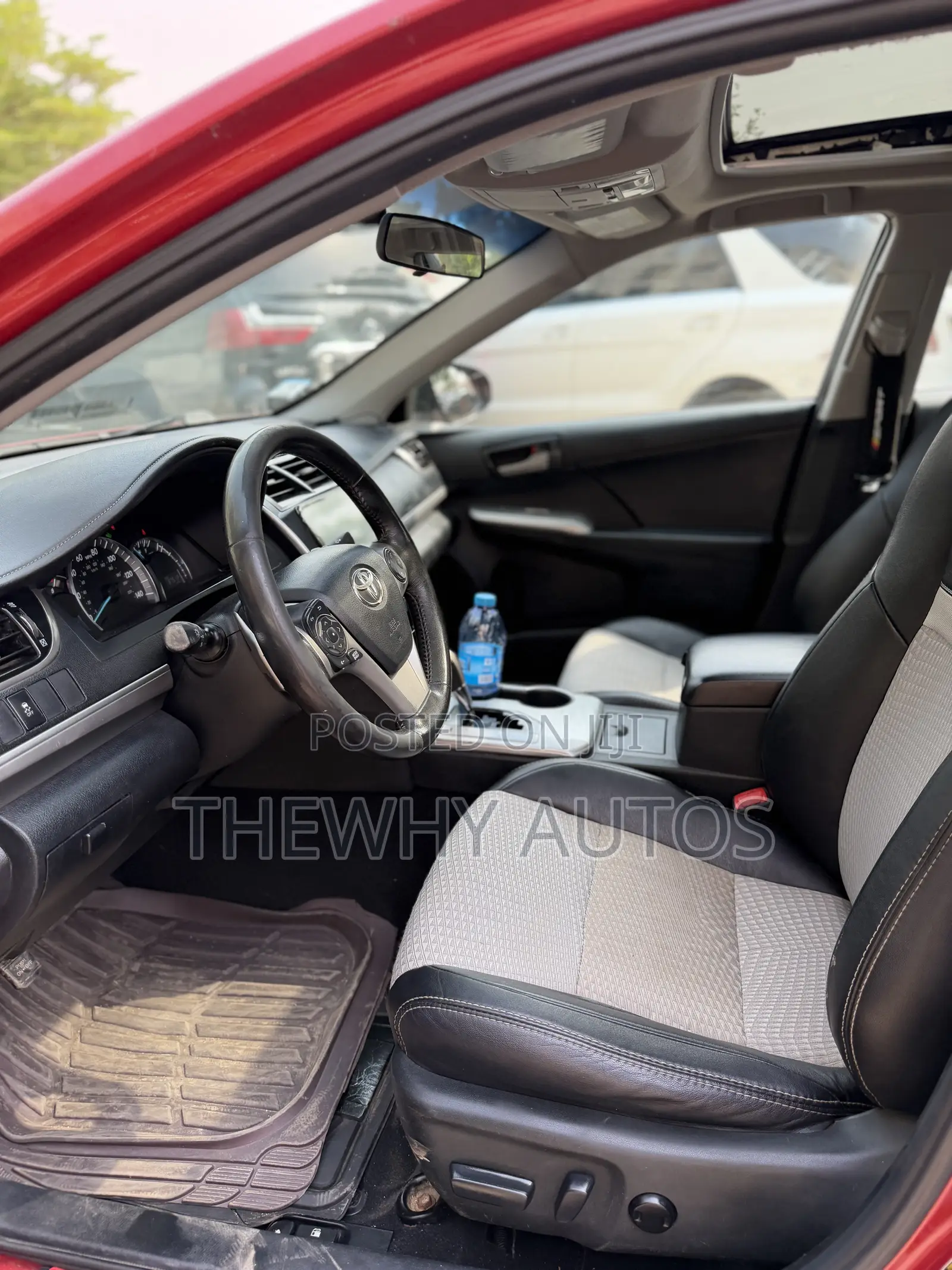 Toyota Camry SE 4dr Sedan (2.5L 4cyl 6A) 2013 Red
