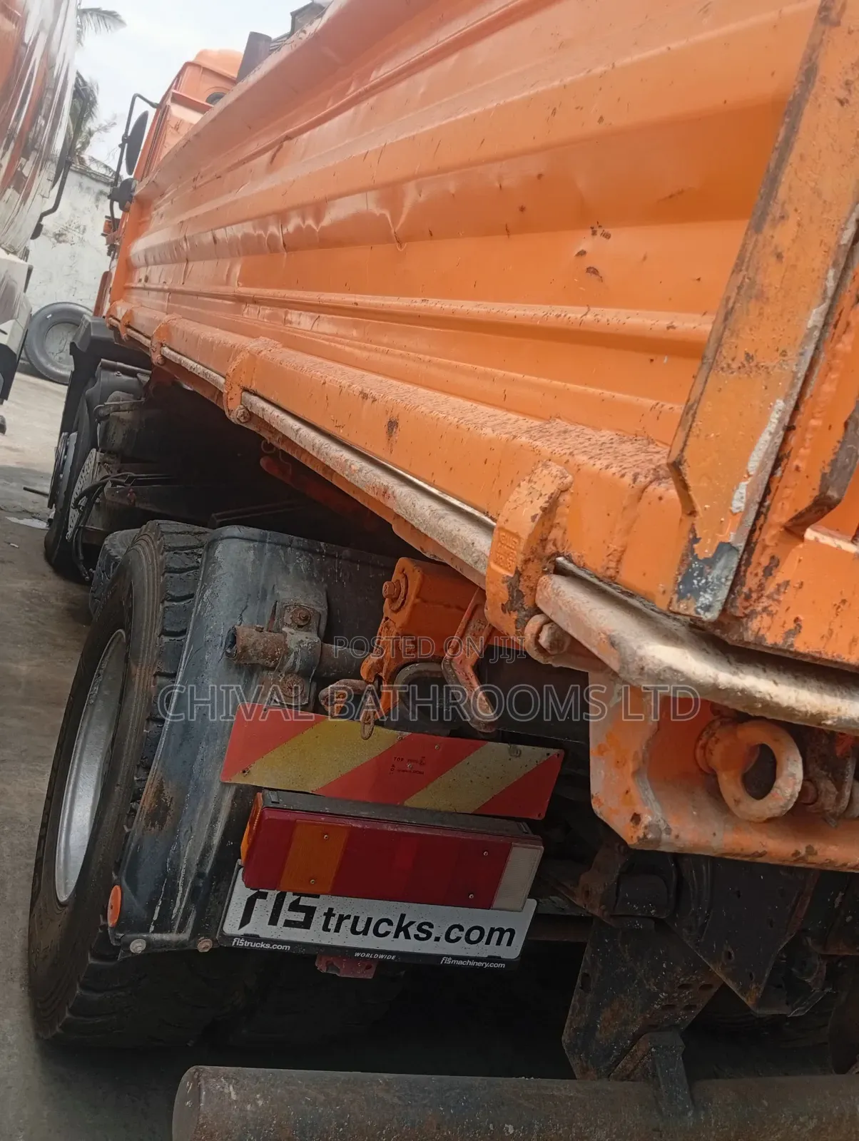 Commander 6 Tyres Tipper
Manual Injector