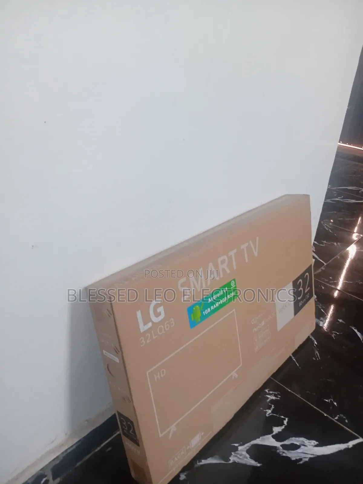 32 Inches With Good Quality Color