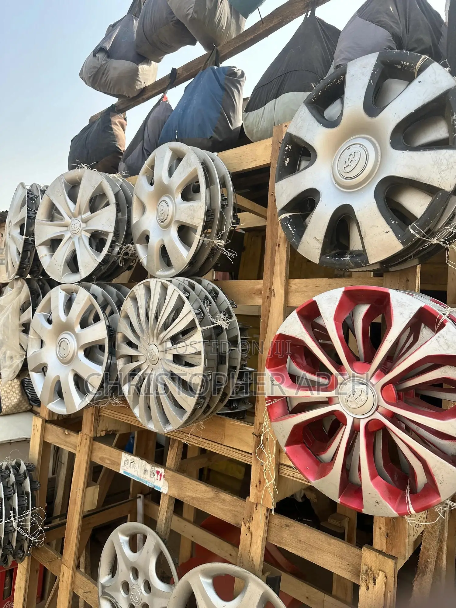 Quality Car Accessories Available – Lights,Seat Covers,Steering Covers
