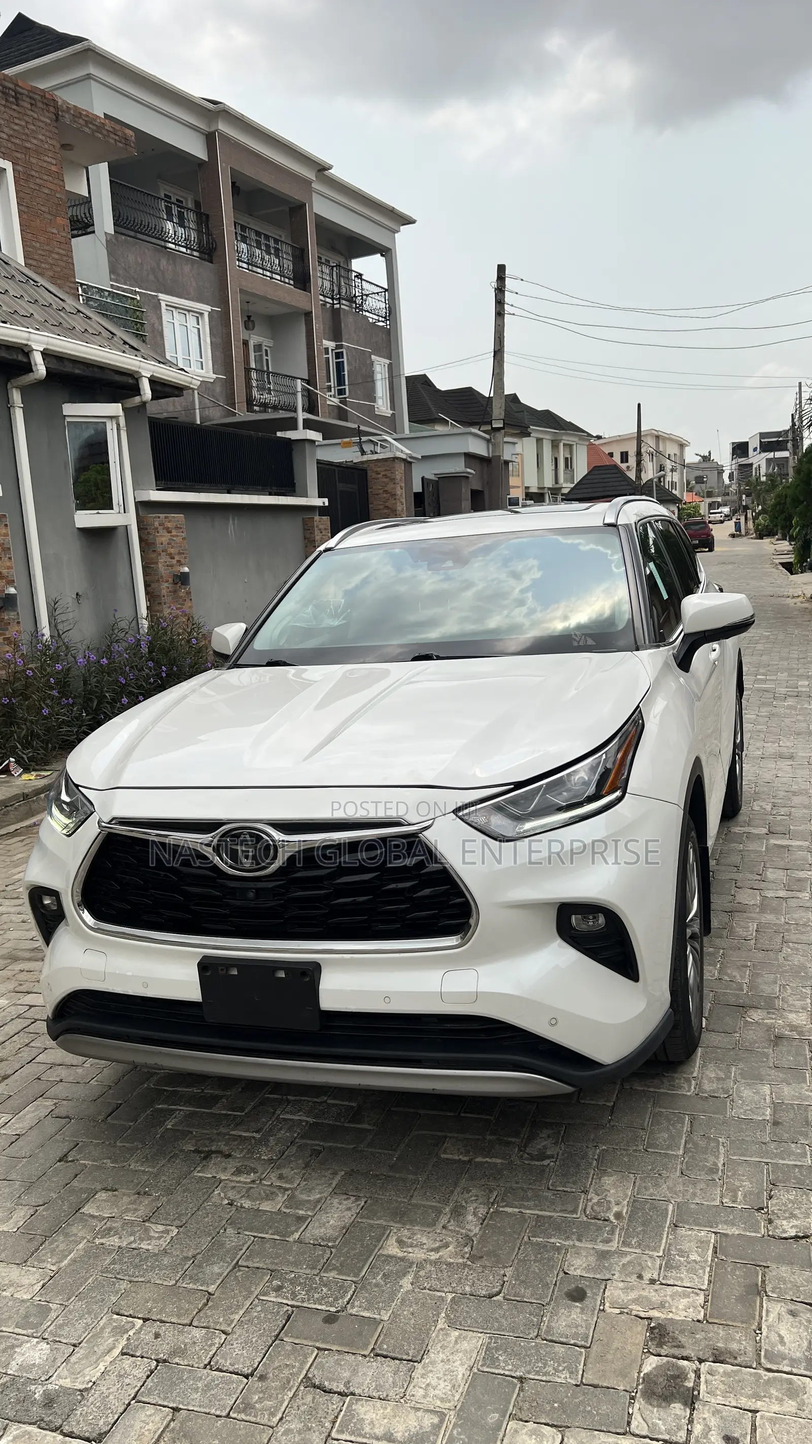 Toyota Highlander Platinum AWD 2020 White