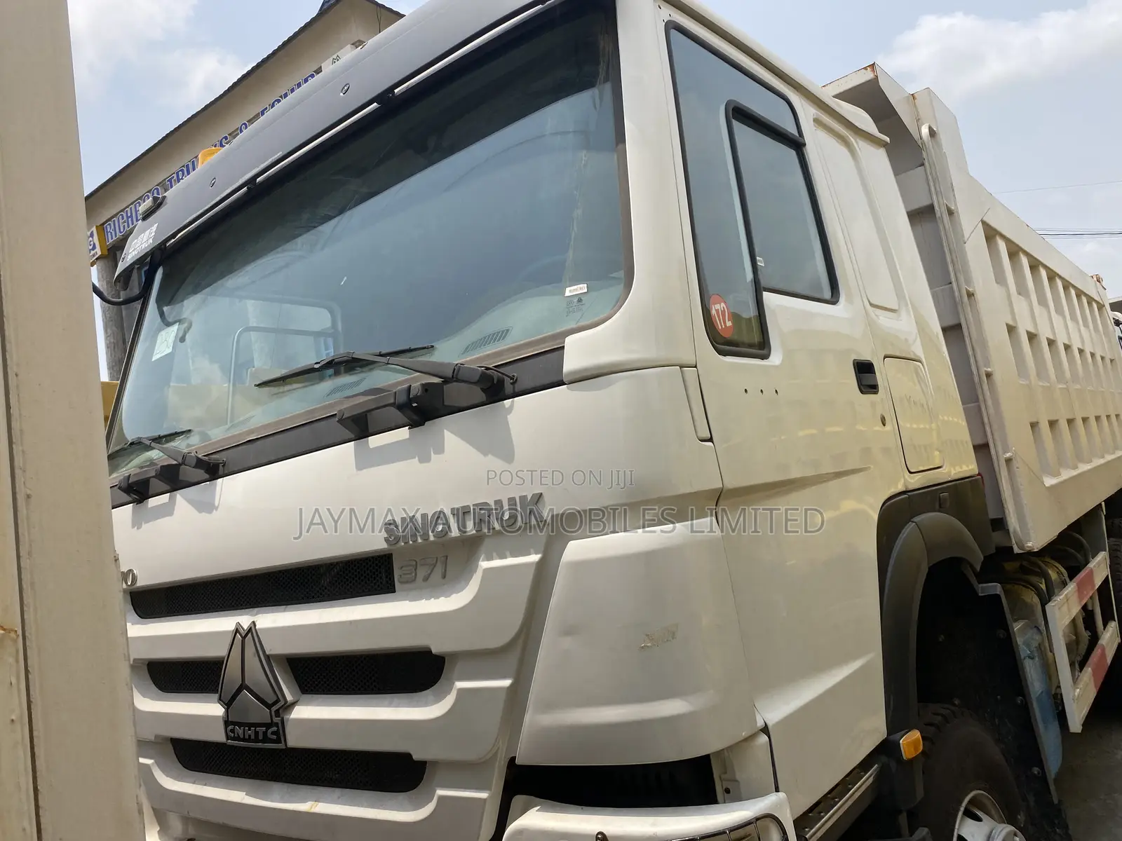 Howo 371 White Brand New