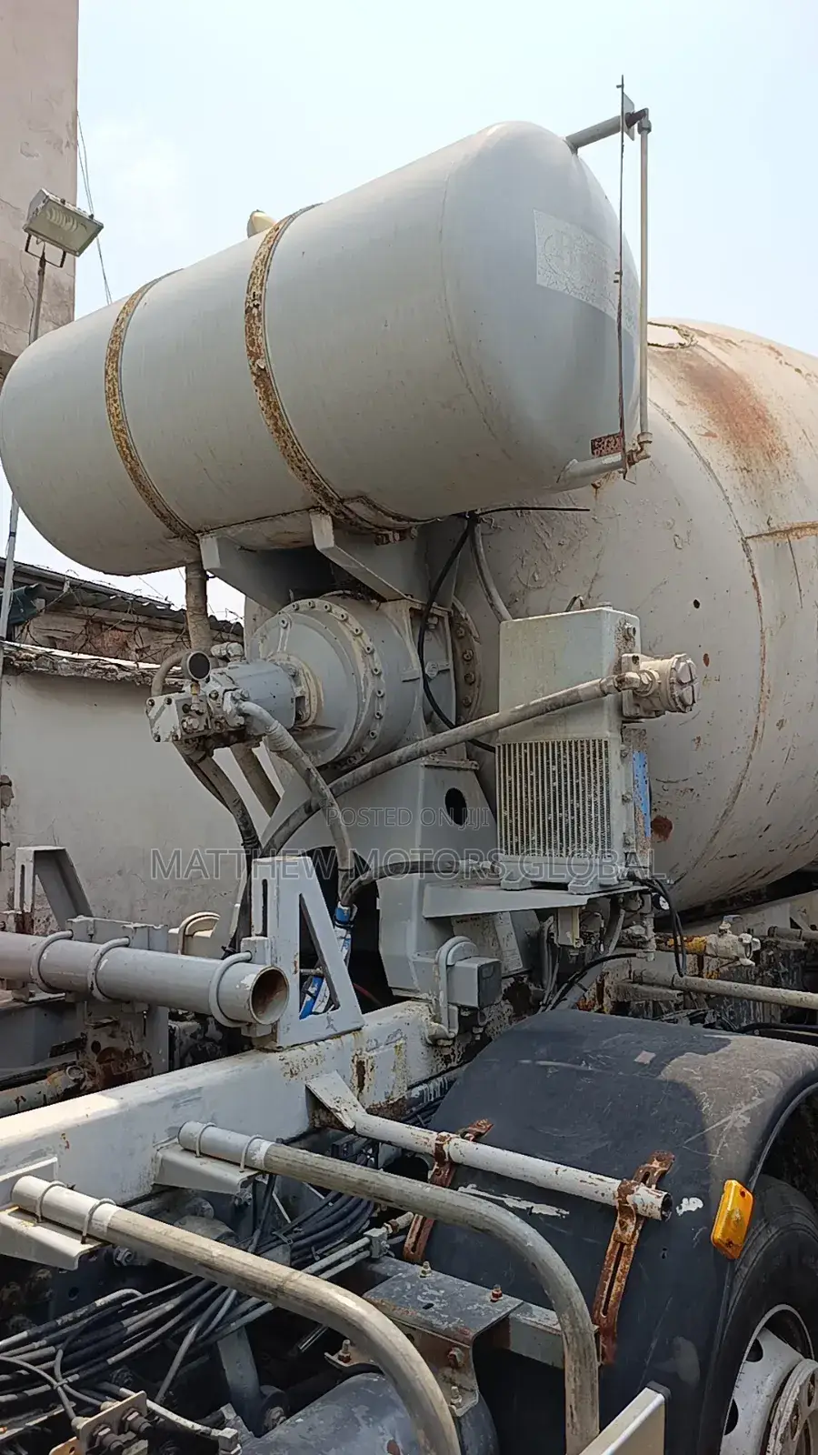 Clean Foreign Used Daf 85 Cf Concrete Mixer Truck