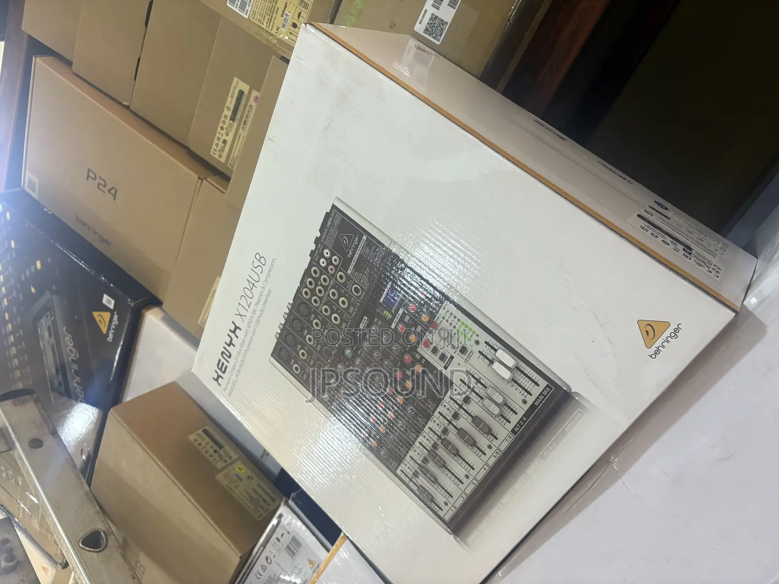Behringer Xenyx X1204usb