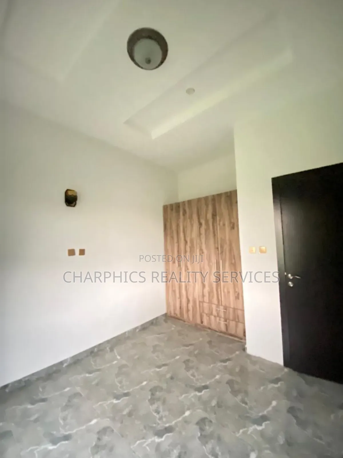 5bdrm Duplex in Rent Option 15M, Ogombo for sale