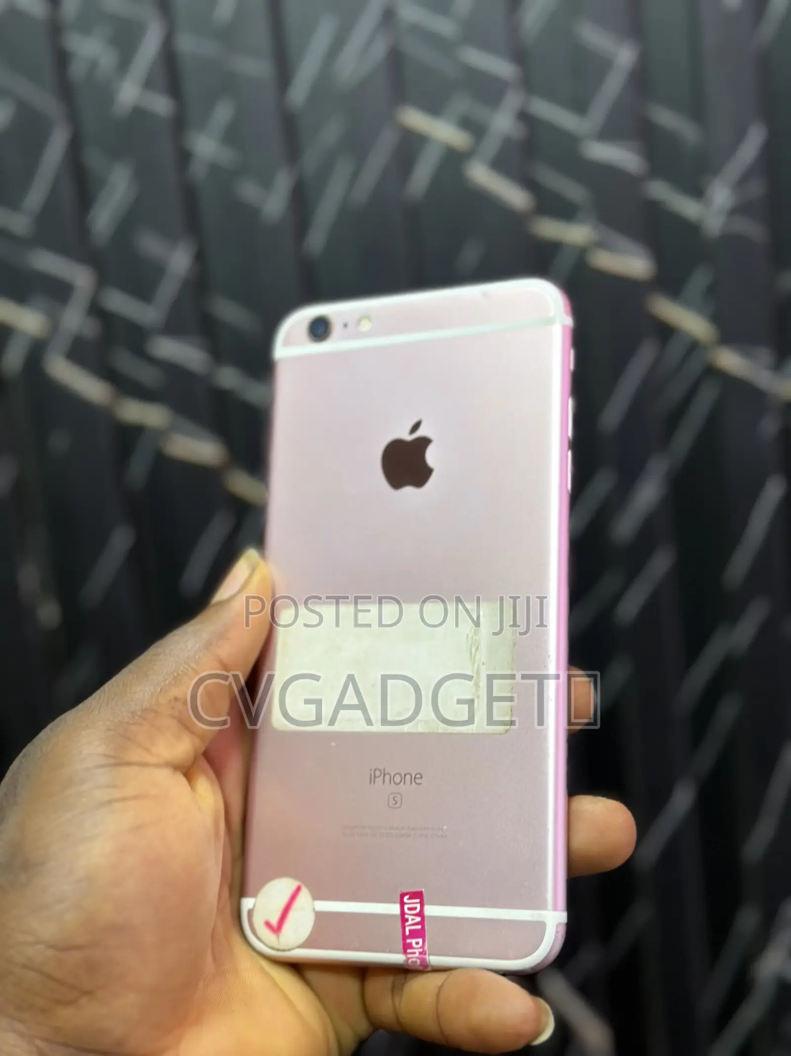 Apple iPhone 6s Plus 64 GB Gold