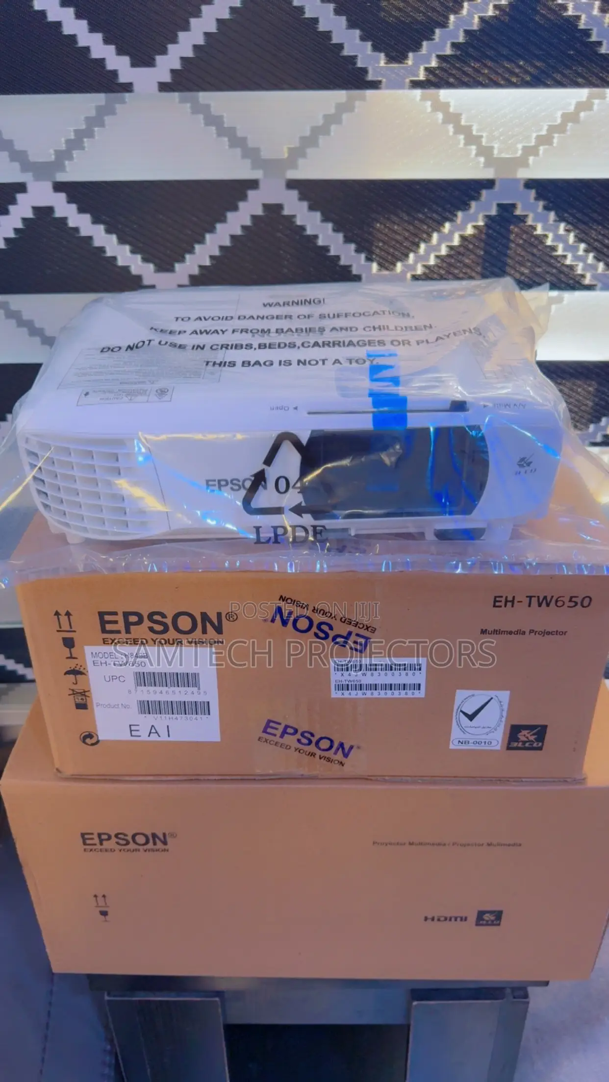 Epson Daylight Wireless Projector Home Cinema, Meet Room, Classroom