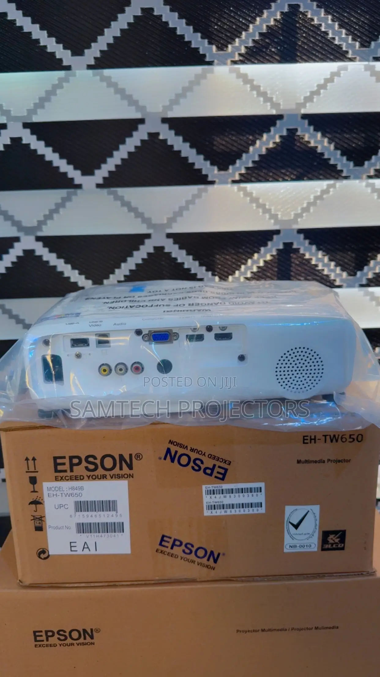 Epson Daylight Wireless Projector Home Cinema, Meet Room, Classroom