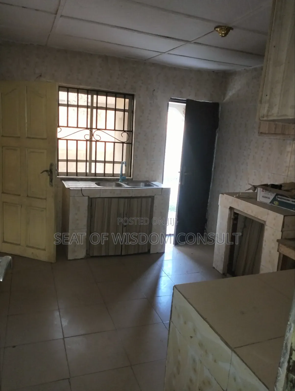 3bdrm House in Akinyele for sale