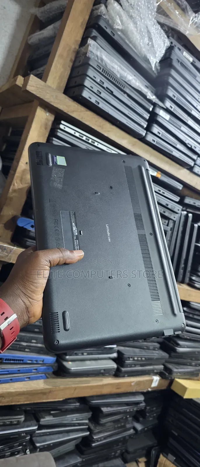 Laptop Dell Latitude 13 3380 4GB Intel Core i3 SSD 128GB