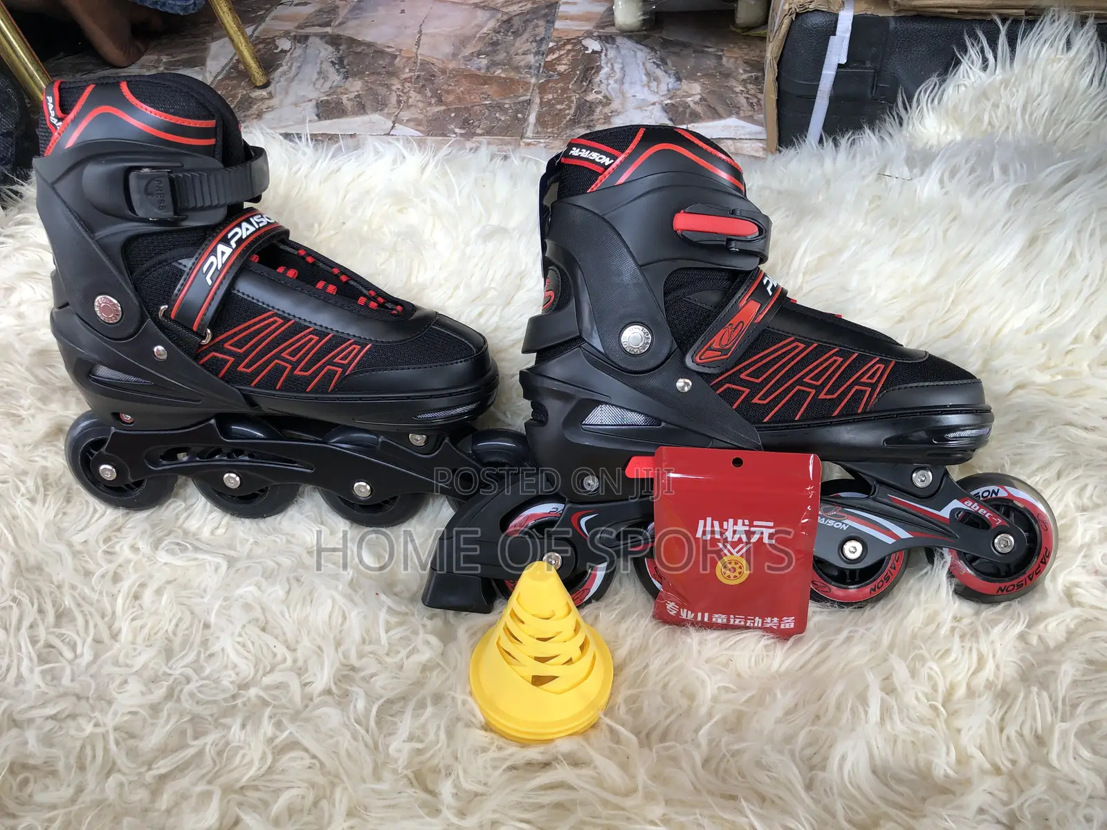 Roller Skating Shoes With Adjustable Aluminum Bracket