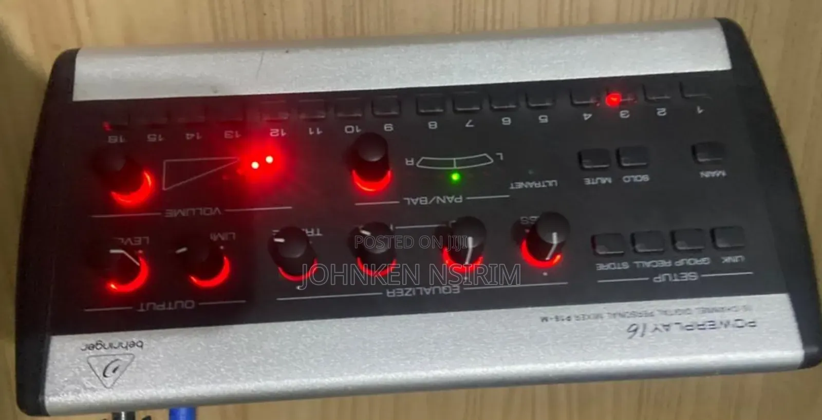 Professional P16 Behringer Powerplay Neatly Used