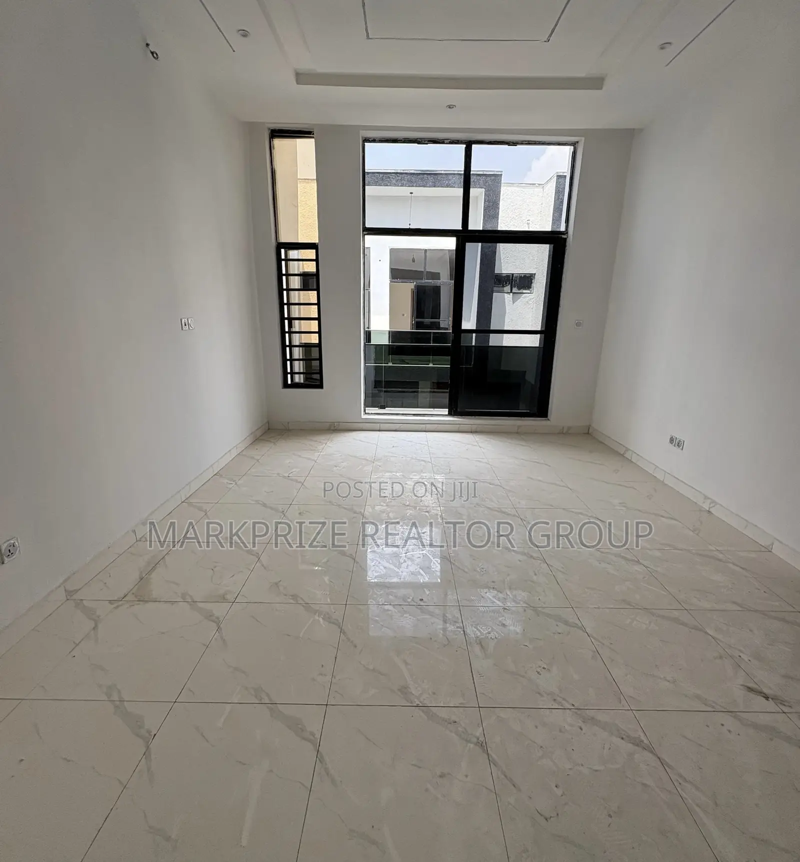 4bdrm Duplex in Ikota Lekki Lagos for sale