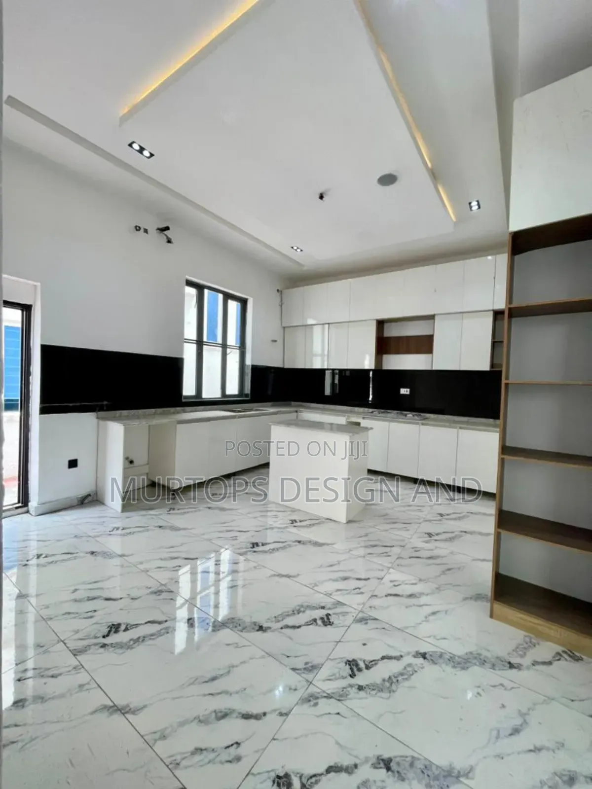 5bdrm Duplex in Off Lekki-Epe Expressway for sale