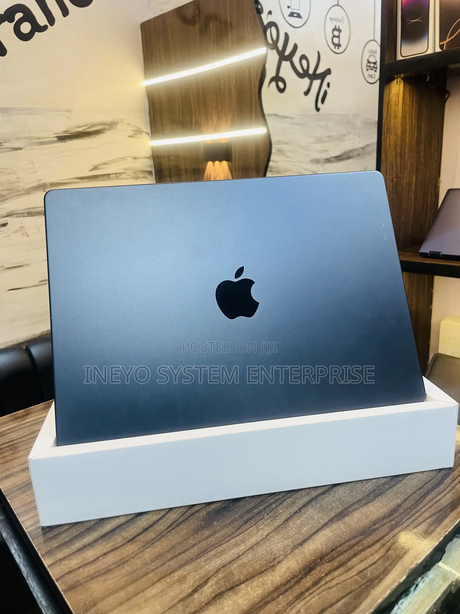 New Apple MacBook Pro 2024 M3 14-inch 18GB Apple M4 Pro SSD 512GB