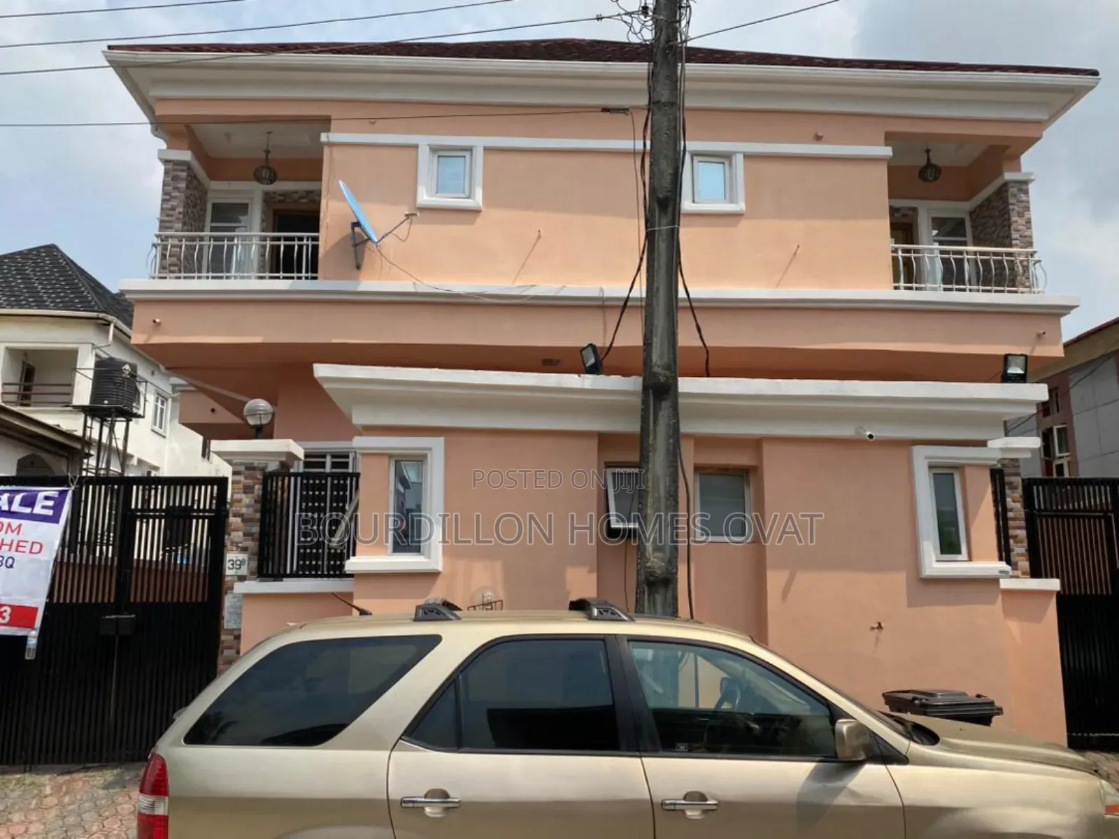 4bdrm Duplex in Ikota Villa Estate for sale