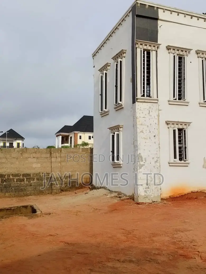5bdrm Duplex in Okpanam Asaba, Oshimili South for sale