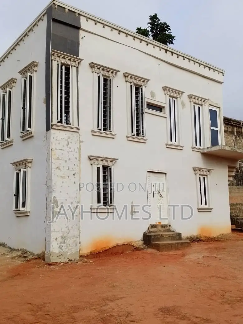 5bdrm Duplex in Okpanam Asaba, Oshimili South for sale