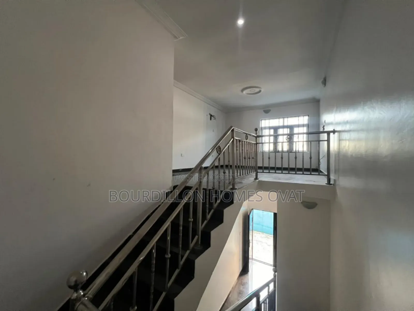 2bdrm Duplex in Lekki Phase 1 Lagos for rent