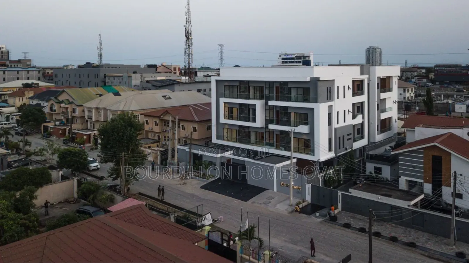 2bdrm Apartment in Lekki Phase 1 Lagos for sale