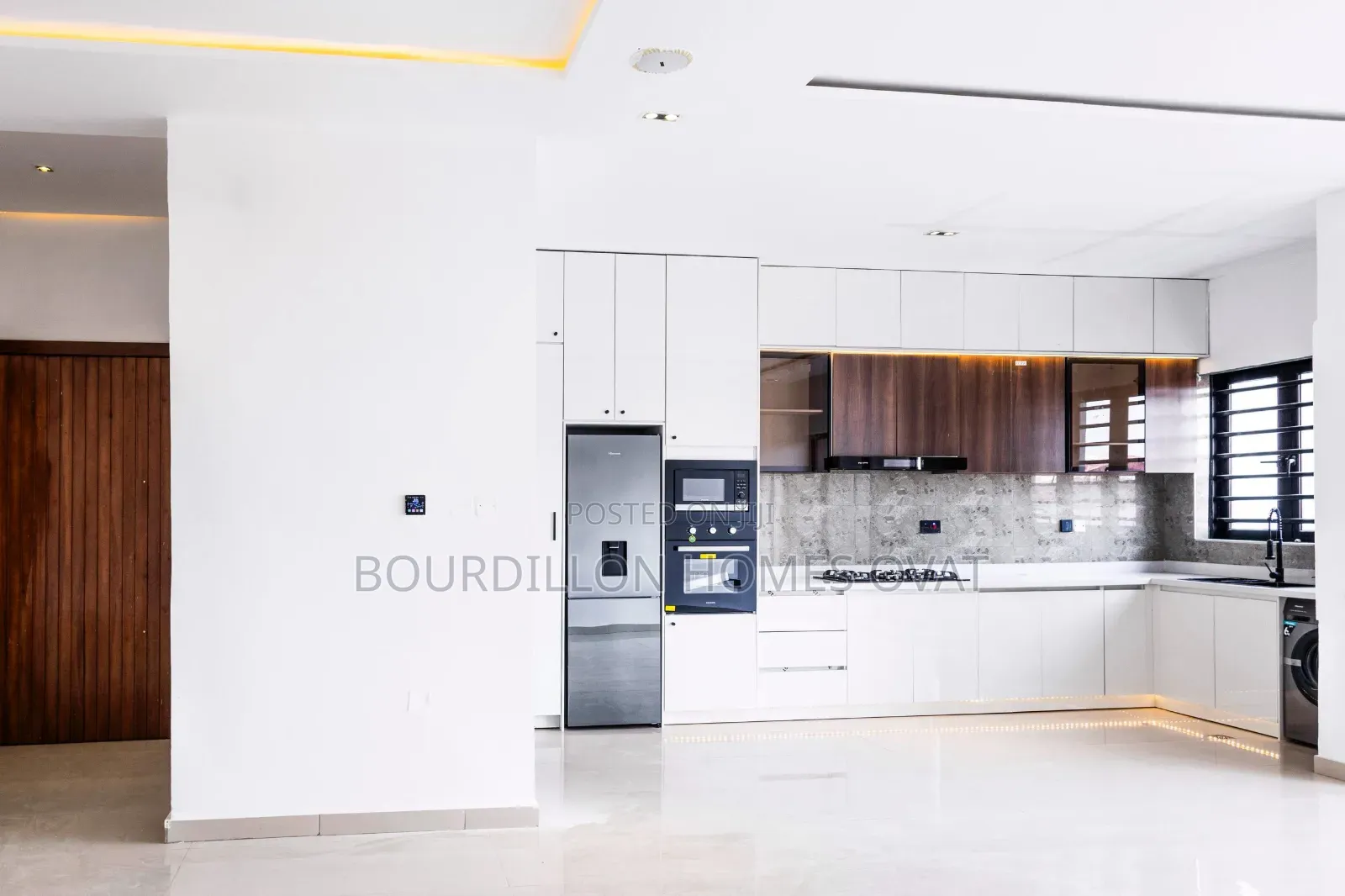 2bdrm Apartment in Lekki Phase 1 Lagos for sale
